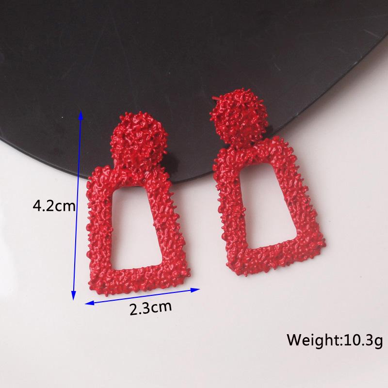 New Wine Red Geometric Hanging Earrings for Women Metal Pendants Dangle Earrings Red Color Exaggerated Drop Earrings aretes