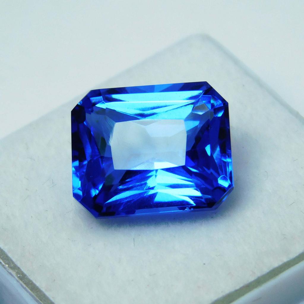 CERTIFIED Fine Looking 10.75 Ct Natural Blue Sapphire Loose Gemstone Emerald Cut A-2829