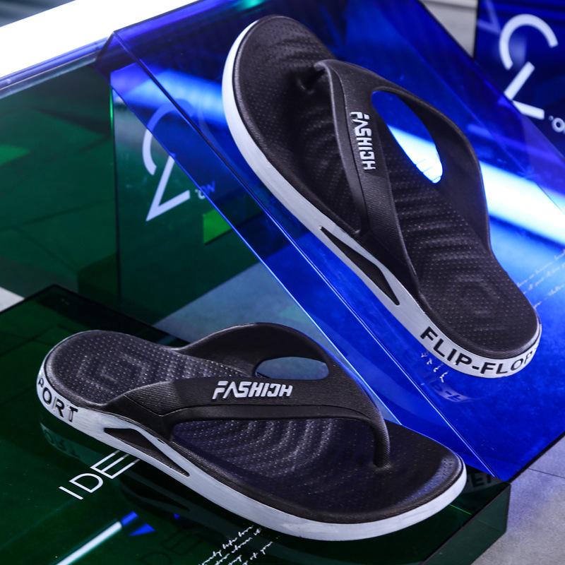 Men's Flip Flops, Durable for Summer Outings, Comfortable for Home Use, Non Slip, Fashionable and Trendy Men's Beach Shoes