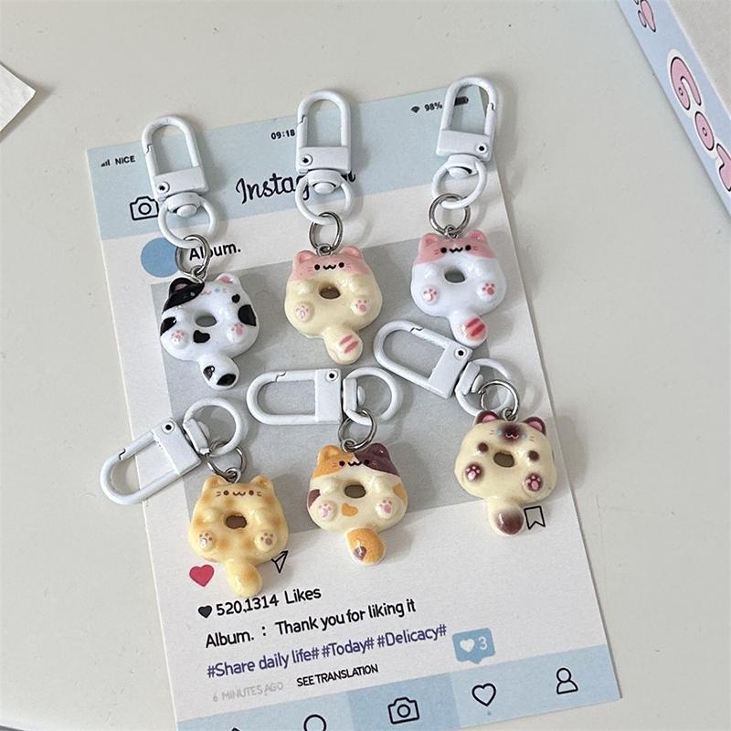 Kawaii Kreslený Novinka Kočka Donut Klíčenka Roztomilý Kreativní Přívěsek na Klíče Zábavné Doplňky pro Dekoraci Batohu Dárky