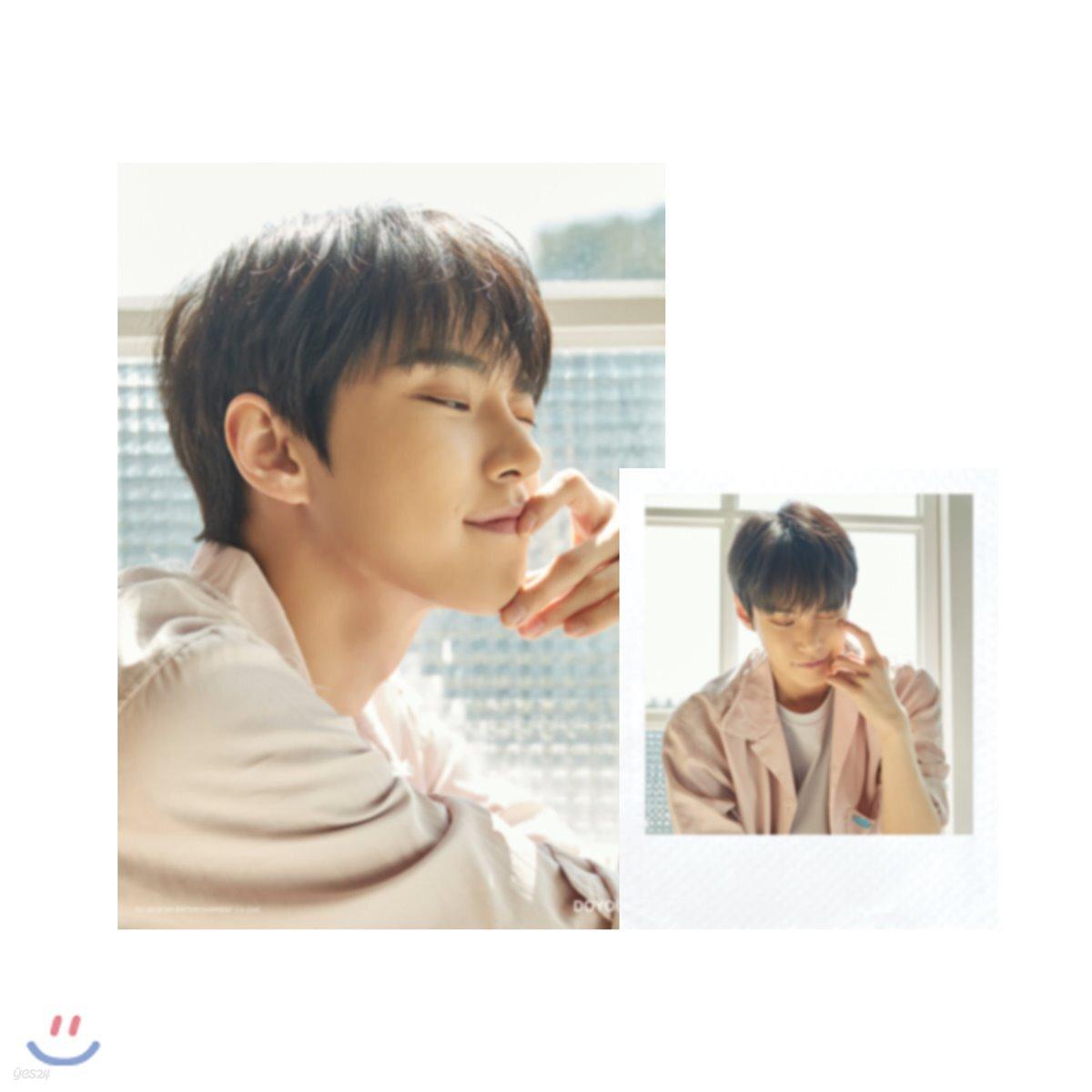 

NCT 127 [2019 SUMMER VACATION KIT] - Postcard + Polaroid SET [Doyoung]