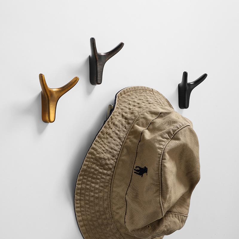 European Antler Wall-Mounted Zinc Alloy Coat & Hat Hook
