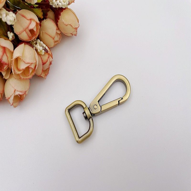 

Аксессуары для кошелька Крючки Кожаные изделия Карабин Пряжка для сумки Пряжка Крючок Цепочка для сумки Подвеска Карабин-лобстер Фурнитура Металлический крючок Inner diameter 3.2cm Qinggu sweep 1