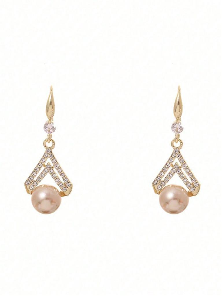 Fashionable And Minimalist Champagne Pearl Earrings With High-End Sense