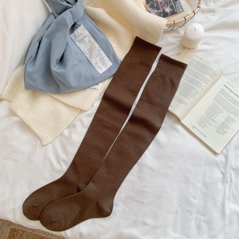 

Winter and Autumn Warm and Trendy Gray Long Socks for Children, Sweet White Twisted Knee-length High Socks 1 pair кавовий