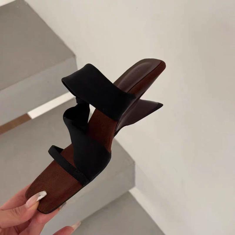 Summer New Fashionable and Versatile Niche Design Sense Retro Wedge Sandals Square Toe Open Toe High Heel Sandals and Slippers