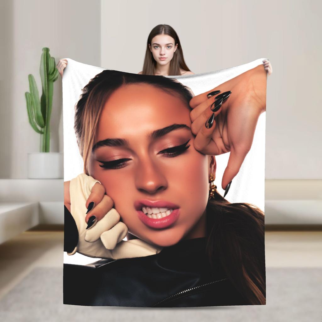 Coperta di Flanella Tate McRae Cantante Canadese Coperta Morbidissima per Divano Letto Viaggio Copriletto Novità Copri Divano Letto
