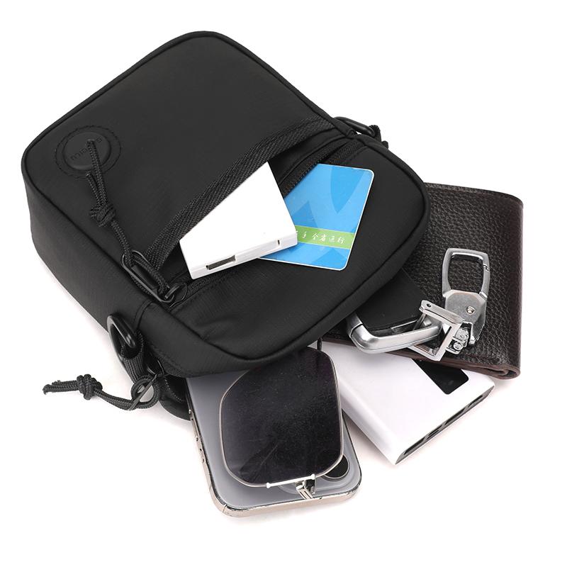 Minimalist Crossbody Bag for Men & Women – Compact Urban Shoulder Bag with Multiple Pockets & Adjustable Strap – Ideal for Daily Use & Travel