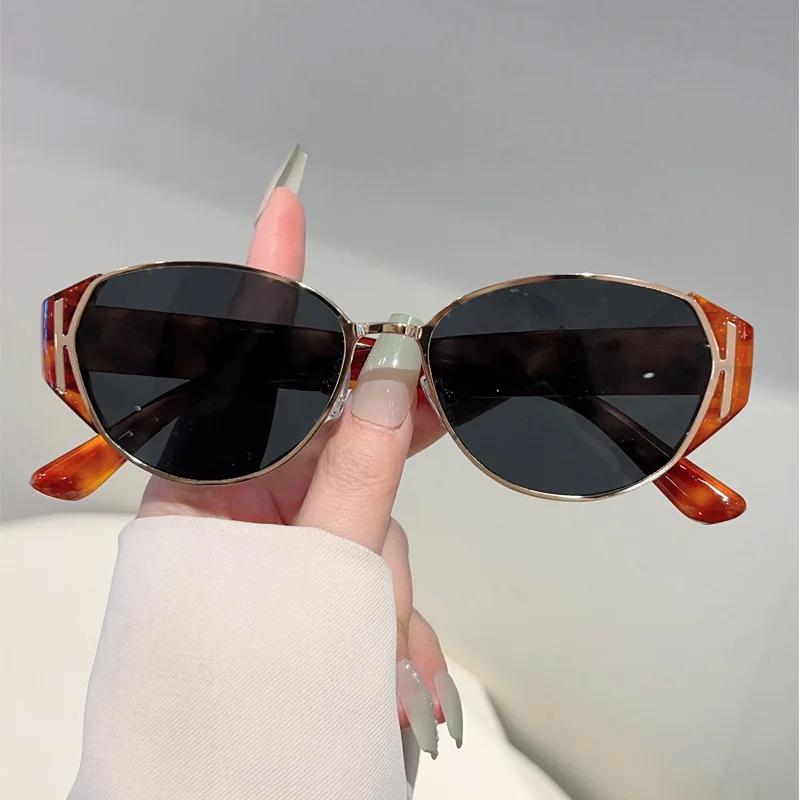 Sexy Vintage Cat Eye Sunglasses Women Men Punk Big Frame Luxury Designer Metal Eyewear Sun Glasses