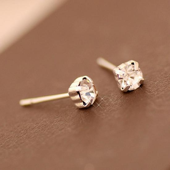 Korean Trendy Diamond Earrings: Fashionable, Simple, Popular Accessories for Women