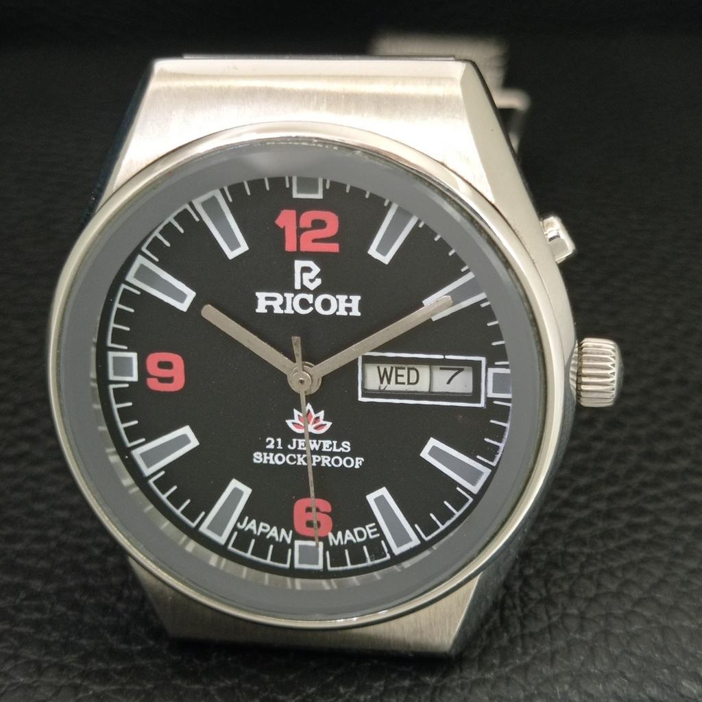 VINTAGE RICOH R31 AUTOMATIC JAPAN MENS BLACK COLOR DIAL WATCH a707916-1