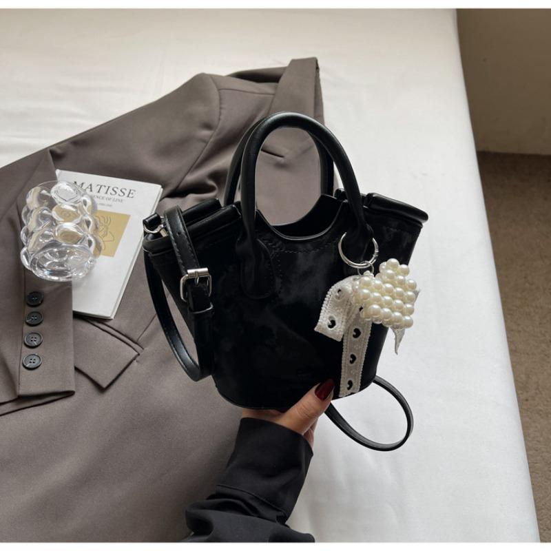 

Popular small bags women s summer new fashion niche messenger bags bucket bags чёрный