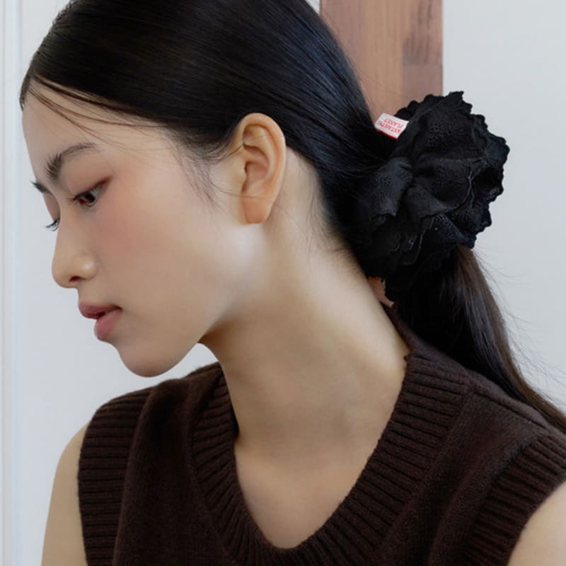 FANTASTIC PLANET Doppelspitzen-Scrunchie (SCHWARZ)