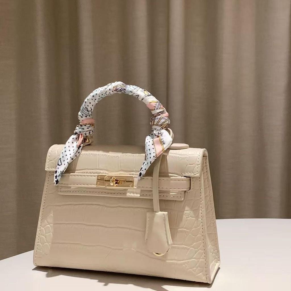 Versatile Kelly Bag: Luxury Textured Handbag for All Seasons - Women's Fashion, Casual Style