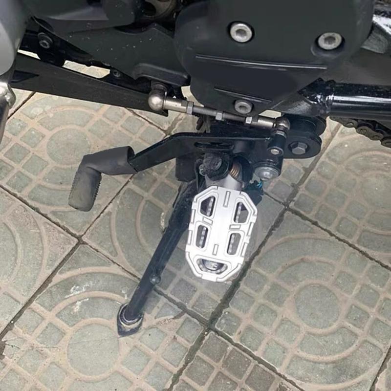 Aluminum Motorcycle Foot Peg Set Wide Support Platform for R1200GS ADV Wet Weather and Mixed-Road Routes