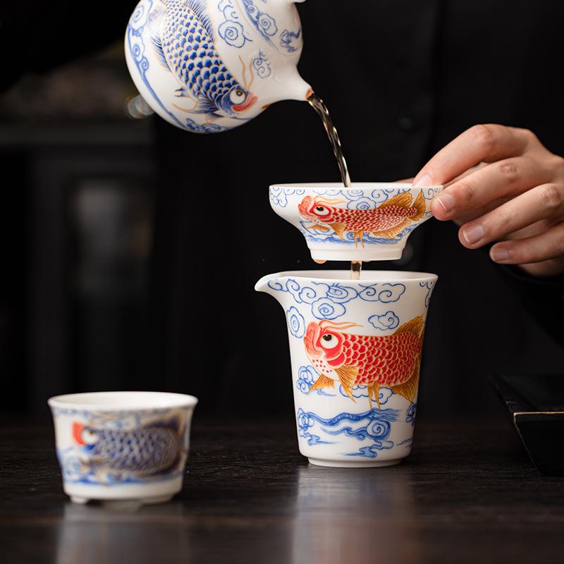 Kung Fu Reise-Teeset im chinesischen Stil aus Keramik, tragbare Meistertasse, Teekanne, Teetassen, Gaiwan, Teeschale für die Teezeremonie, Haushalts-Teegeschirr, neu