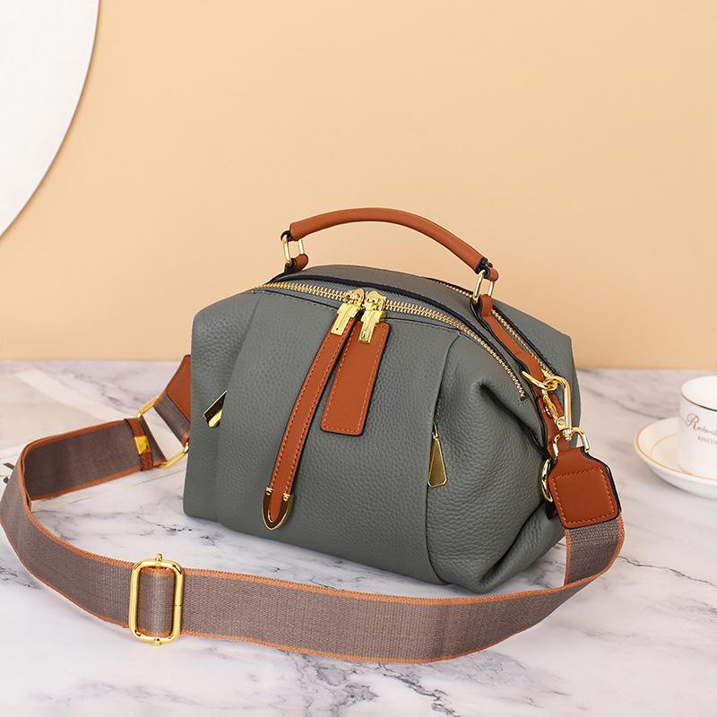 Bag women's new trendy fashion leather Boston pillow bag women's crossbody first layer cowhide niche handbag