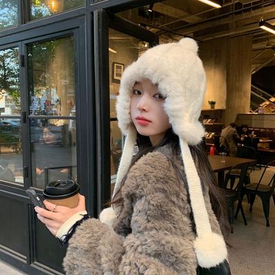 Plüsch-Gehörschutzmütze, koreanische Version, für Damen, Winter, warm, Trend, wildes Kaninchenhaar, kältebeständig, Strickmütze, lässige Outdoor-Mütze mit Haarball