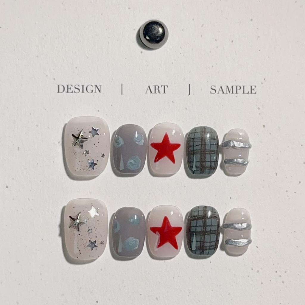 10 Pcs Short Oval Press On Nails Glossy Block Stripes And Star Designs Mix And Match False Nails For Women And Girls
