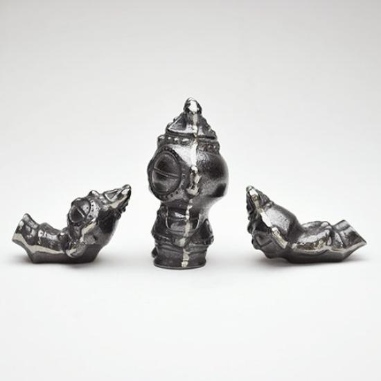 Ichido Nanbu Iron Figurine with Twins