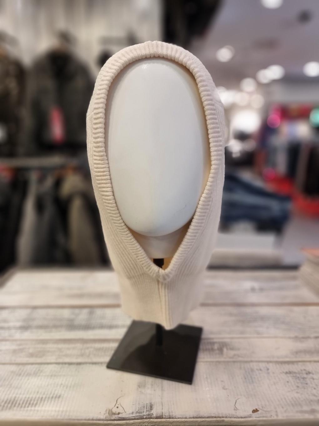 

Балаклава вязаная Buckaroo Uni A/R/N/P 02 B245AP220P