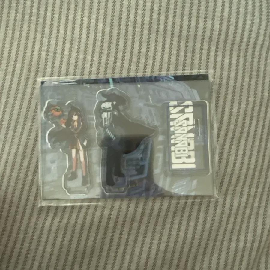 

Sannabi Acrylic Bonus Stand Sealed