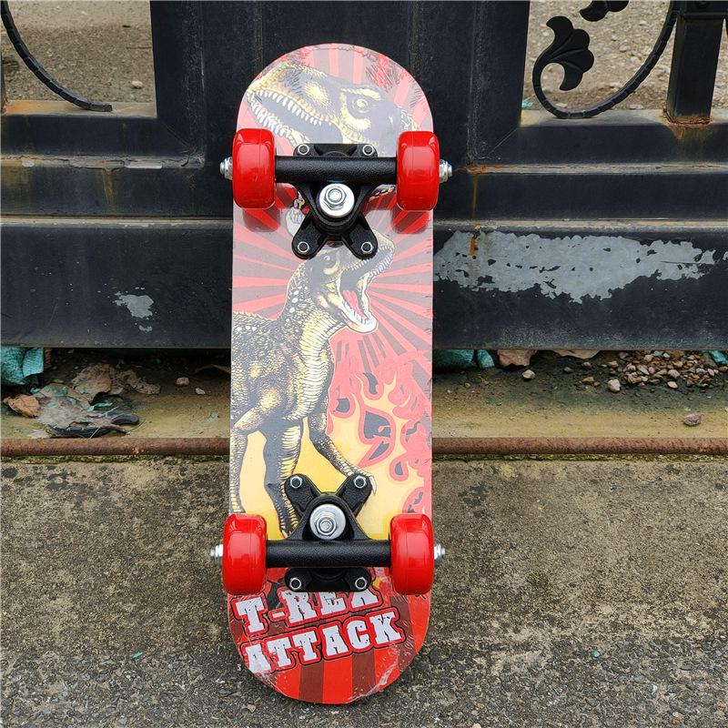 1705 Maple Double Rocker Children's Four-Wheel Skateboard with Cartoon Stickers, 43cm, Toddler Non-Slip.