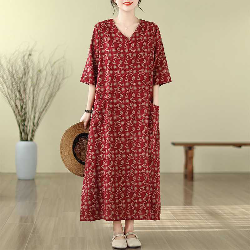 2025 Literary Retro Vacation Style Travel Dress Plus Covering Flesh Skinny V-Neck Long Dresses