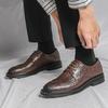 Mode 2024 Schnitzschuhe für Herren Handgefertigt Herren Wingtip Oxford Casual Leder Herrenkleid Klassisch Business Formell Britischer Stil Schuhe