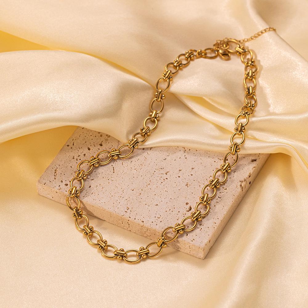 18K Gold Trendy Cuban Link Necklace: European & American Style, Non-Fading, Fashionable Personalized Chain, High-End Jewelry.