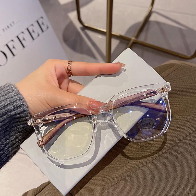 

Очки с имитацией бамбука и деревянной ножки могут быть оснащены степенью близорукости, простым лицом и тонкой, анти-синим световым излучением плоской легкой простой оправой