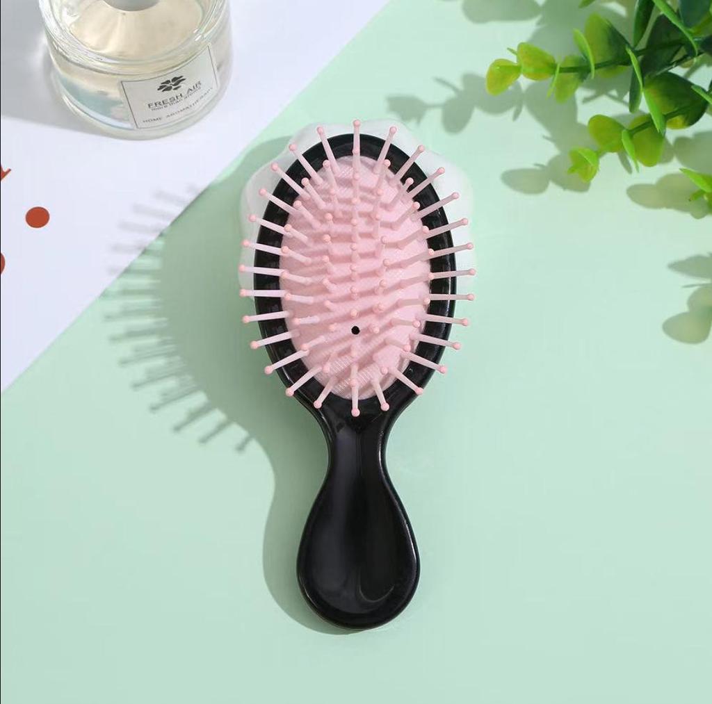 Macaron Mini Anti-Tangle Heart Cushion Brush - Portable, Cute, and Girly Massage Comb
