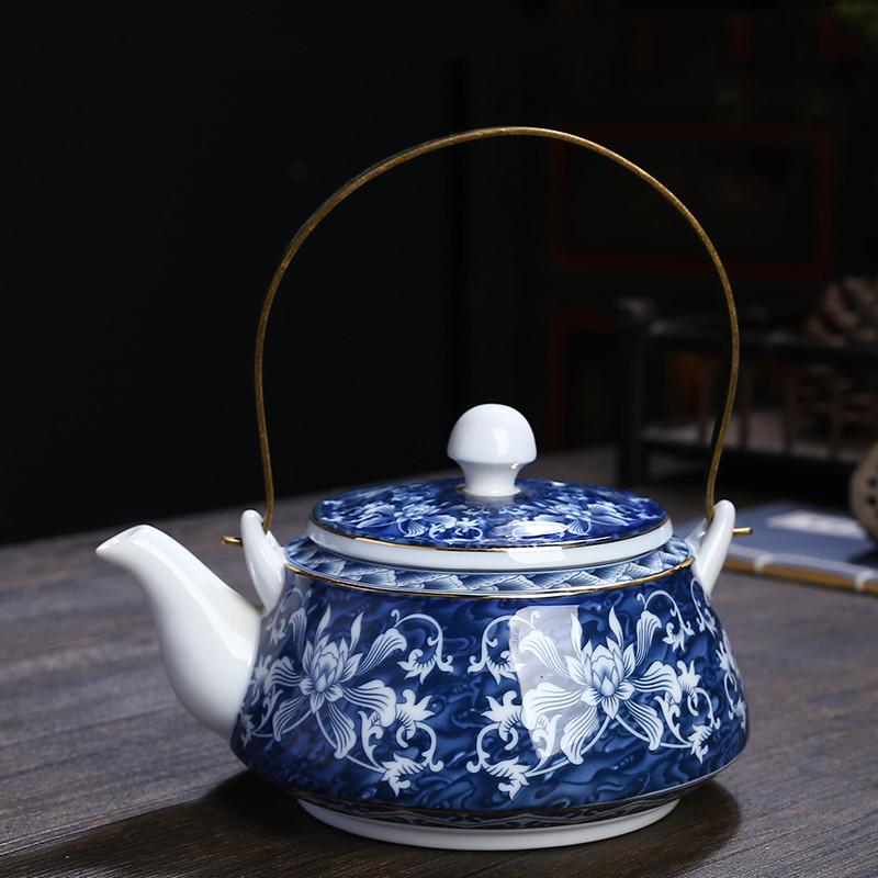 

Chinese Traditional Ceramic Tea Sets Handmade Blue and White Porcelain Teapots Kettle Teacups Household Teaware Drinkware
