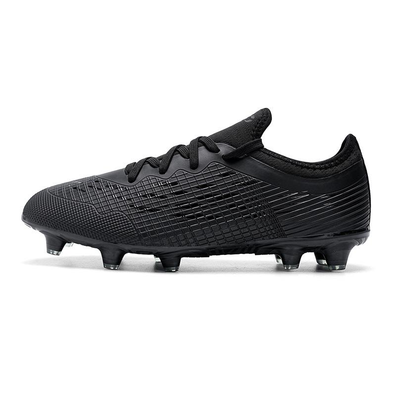Football shoes broken nails long nails youth grass football shoes training shoes low-top spikes football shoes