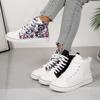 2025 Herbst Graffiti Übergröße Damen High-Top Sneaker im Europäischen & Amerikanischen Schnür-Flachstil