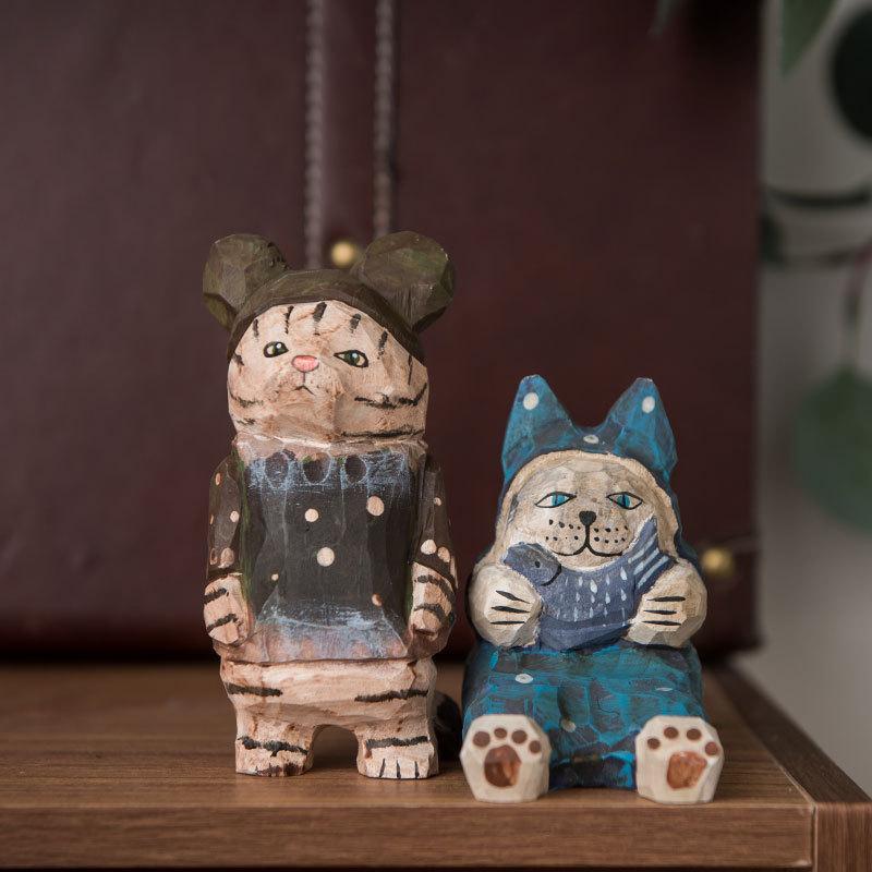 Wooden Cat Figurine Modern Minimalist Office Desk Decor Gift For Home And Work