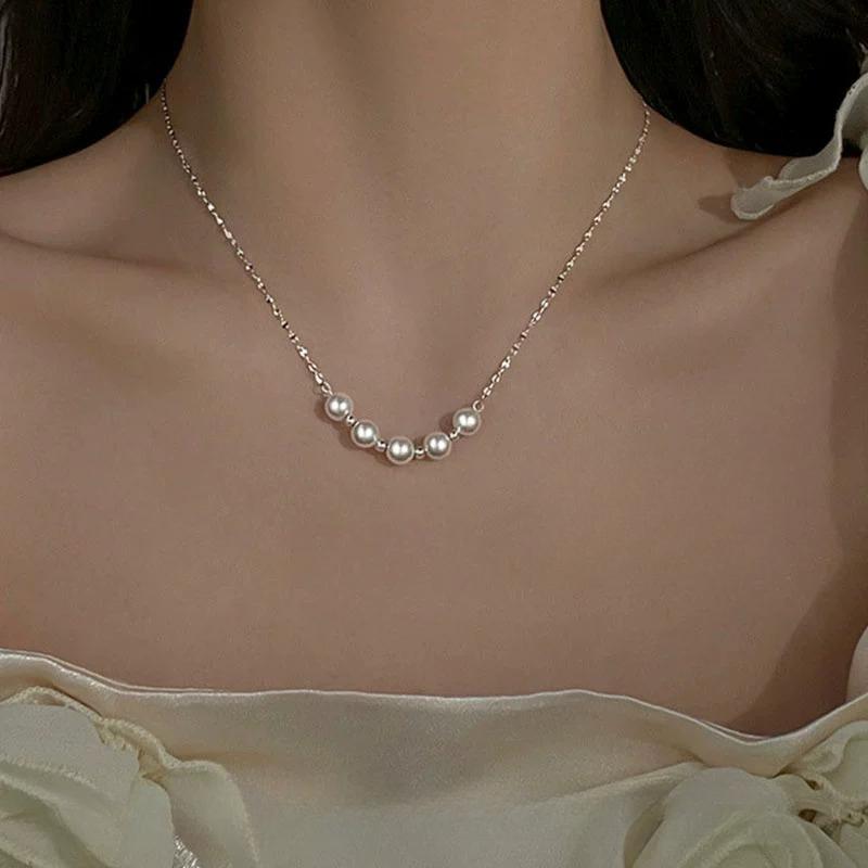 Pearl Necklace Women'S Lamp Luxury Niche Design Sense Clavicle Chain Simple Temperament Neck Chain Jewelry Premium