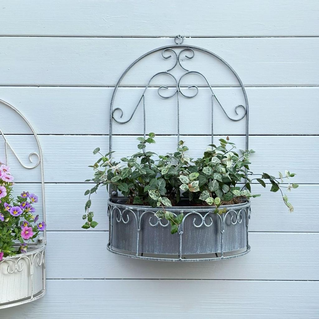 Wrought Iron Wall-Mounted Detachable Flower Pot for Garden or Balcony Decor