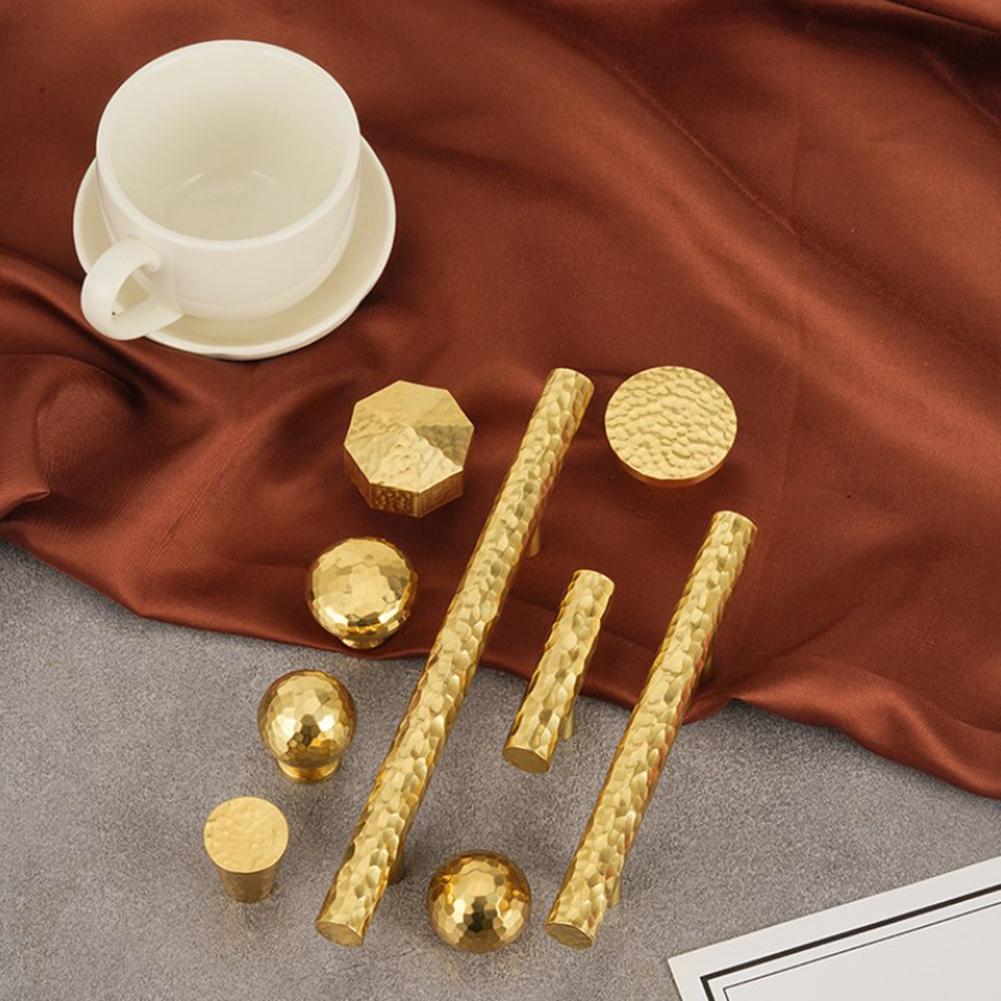 

Long Pulls Hammered Drawer Pulls High-quality Wear-resistant Brushed Gold Finish Comfortable Grip Easy Installation A