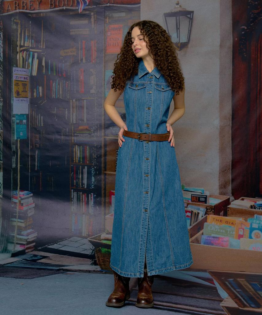 LOULOUSEOUL Classic Denim Sleeveless Dress (Blue)