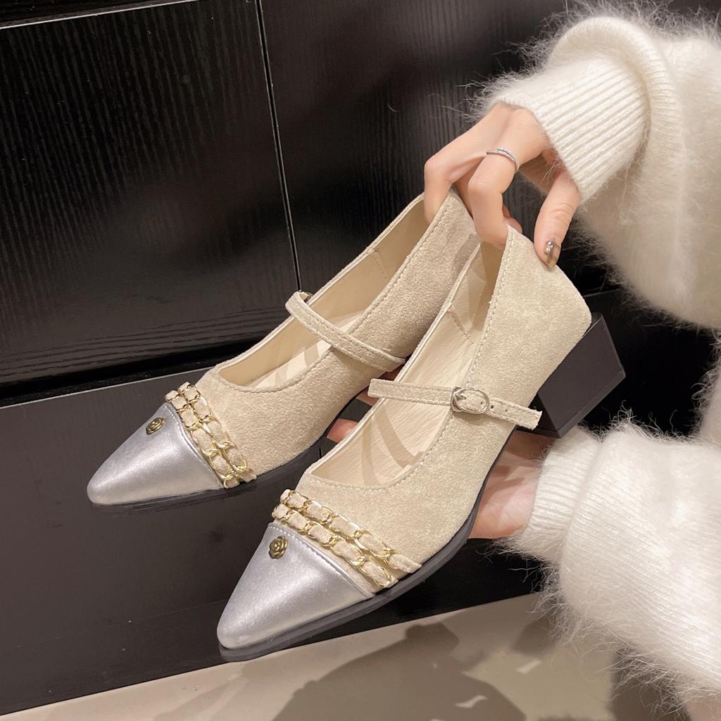 Flat bottom black pointed single shoes women's shoes 2025 new spring and autumn retro French temperament Mary Jane evening shoes