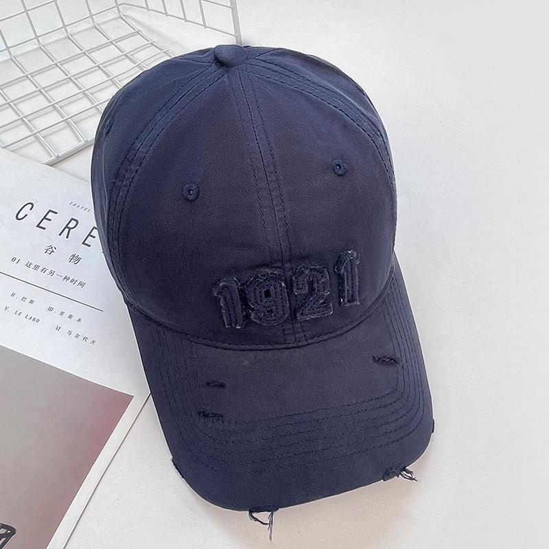 Summer Baseball Fashion Cap With Digital Embroidery Design For Daily Wear