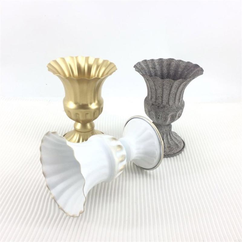 62KD Vintage Metal Flower Vase Farmhouse Pot for Fresh Dried Floral Arrangements Table Centerpiece Rustic Home Decor