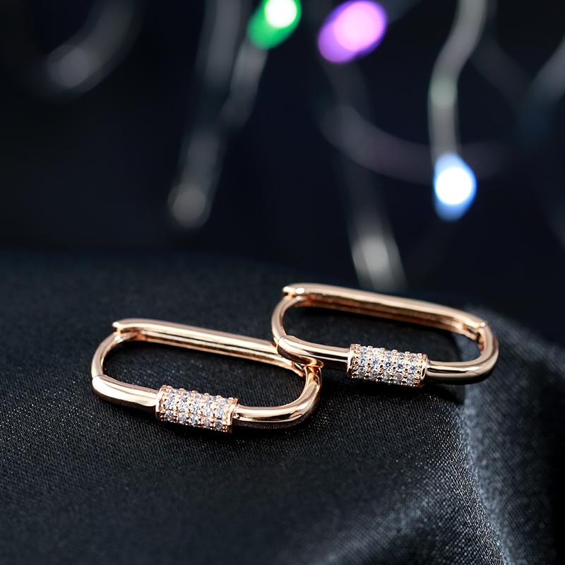 Boucles d'oreilles créoles minimalistes pour femmes, bijoux quotidiens de fête en Zircon multicouche