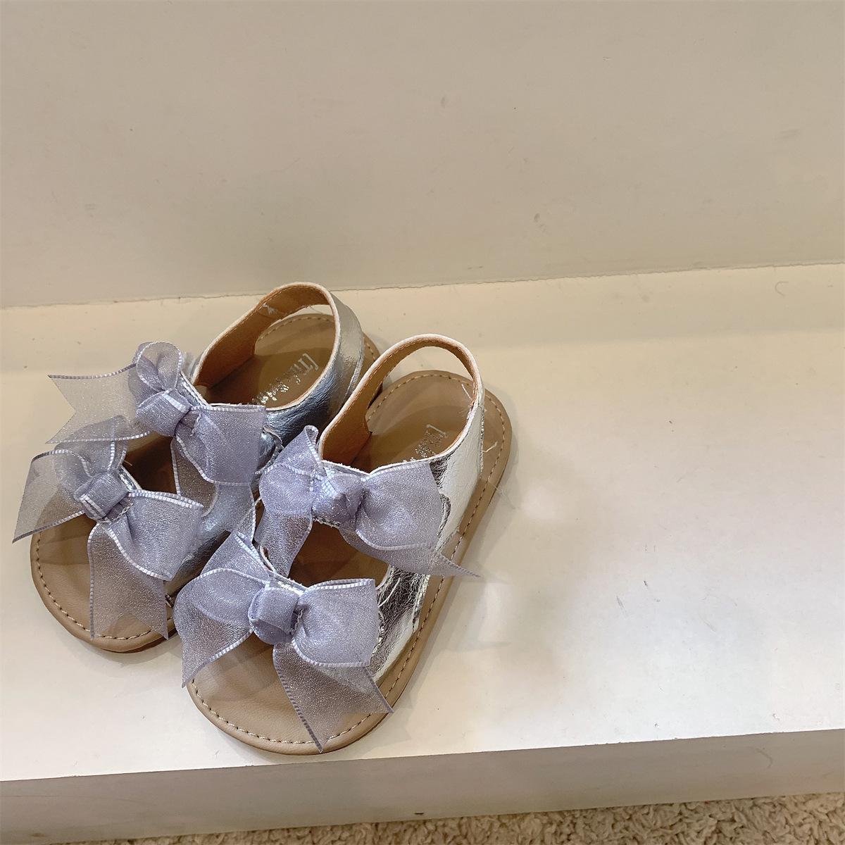 

Summer classmates children 1-3 years old children sandals girls princess shoes baby shoes soft soles summer 26 срібний