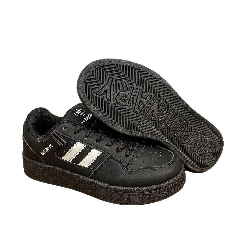 Shoes Women's niche original bread shoes Student versatile board shoes Street shooting Casual little white shoes Women