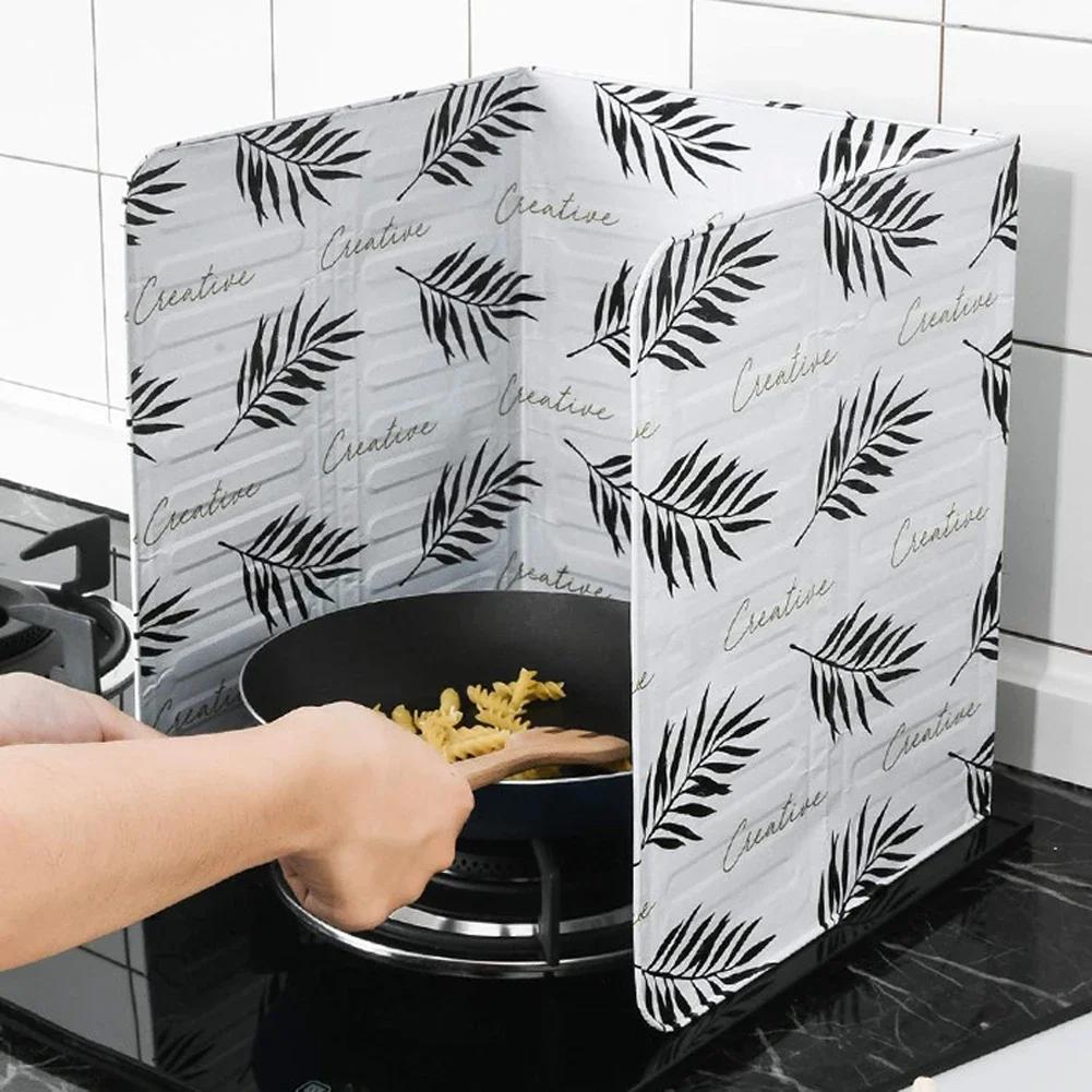 Paraschizzi in Lamina di Alluminio per Fornelli a Gas da Cucina Schermo Protettivo Anti-Schizzi d'Olio Per la Cottura di Verdure Fritte Accessori da Cucina