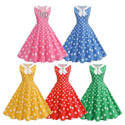 Vestido rodado de bolinhas estilo Hepburn com gola de laço