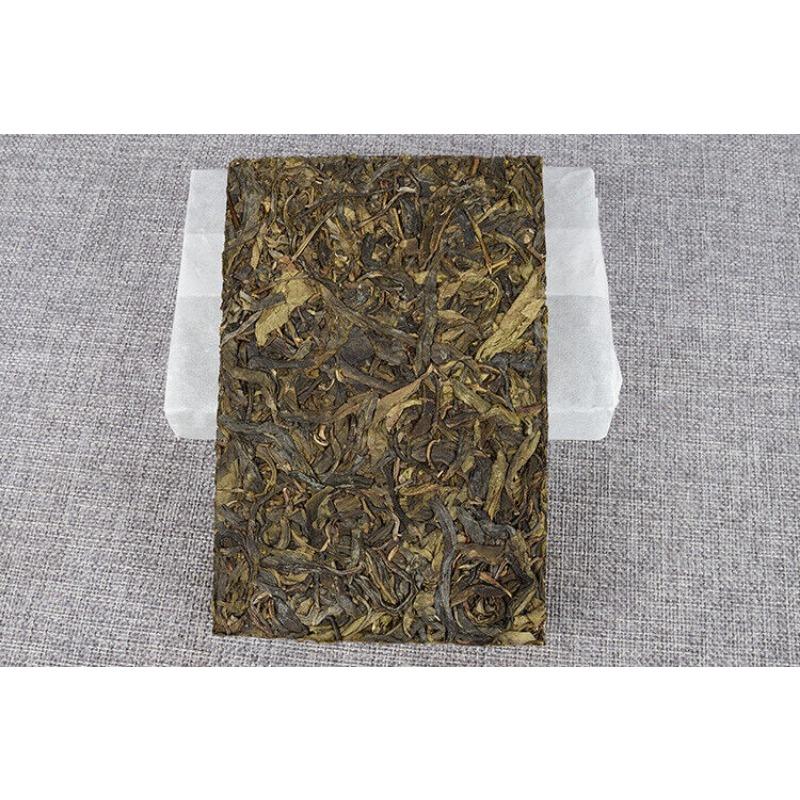 Yunnan Puerh Tea Islanda Gold Leaf Raw Tea 500g Puerh Raw Tea Brick