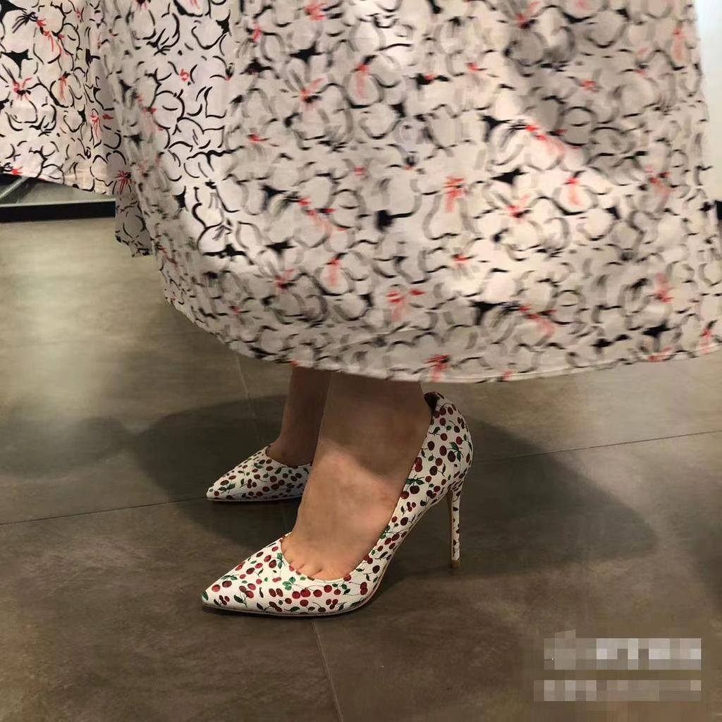 2025 new women's shoes cherry pattern French girl high heels 10CM thin heel soft leather shallow mouth pointed single shoes